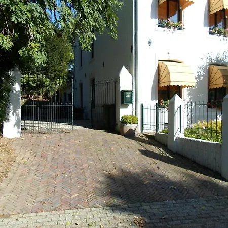 Holiday home Ricos Vakantiewoning Valkenburg aan de Geul